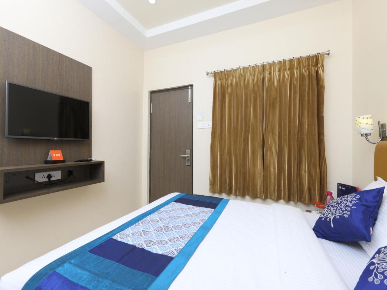 Hotel Oyo 14934 Kalyani Grand Chennai Esterno foto