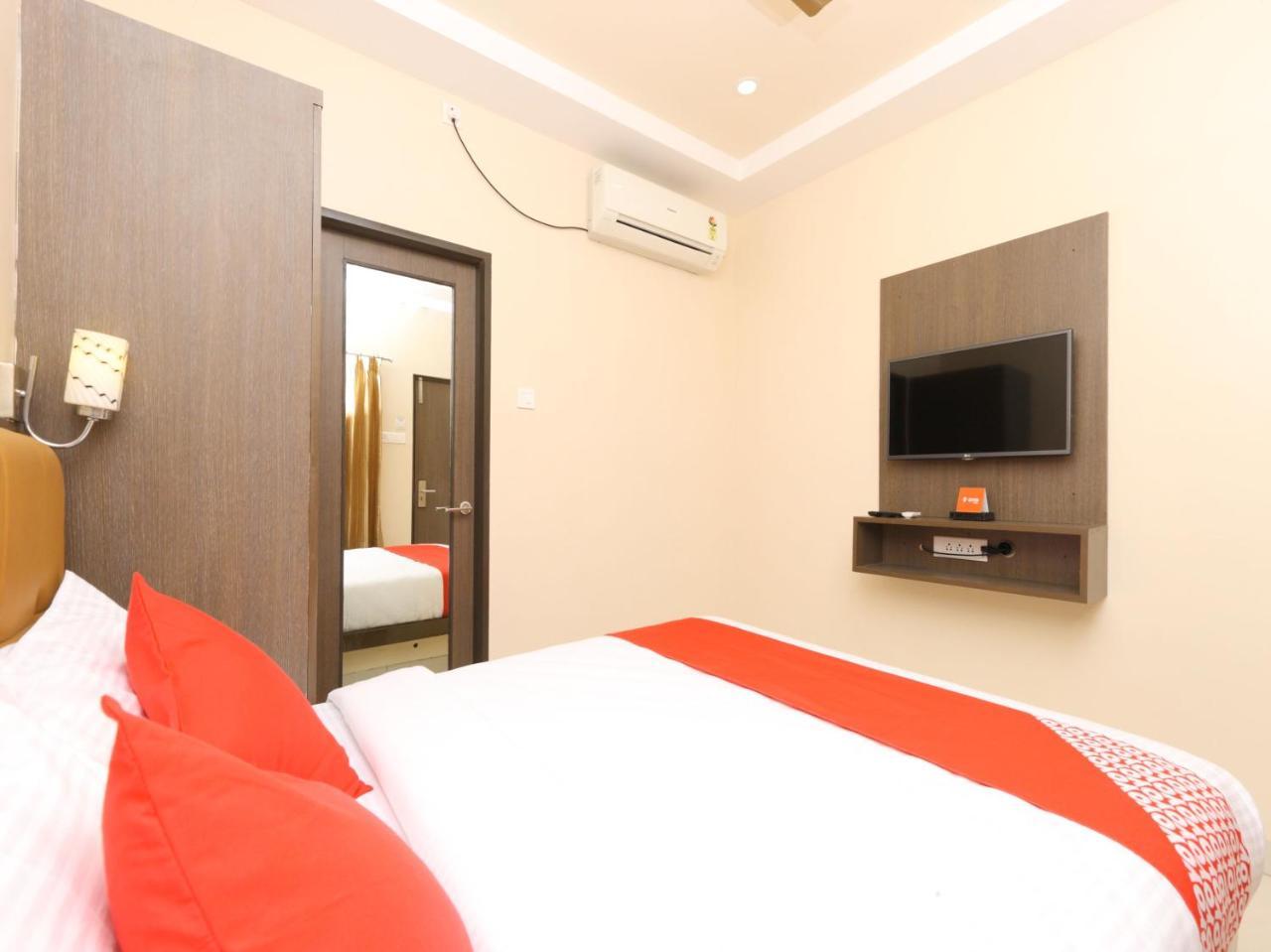 Hotel Oyo 14934 Kalyani Grand Chennai Esterno foto